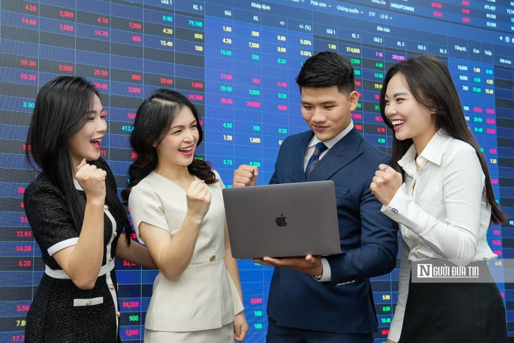 VN-Index đã vượt mốc 1.700 điểm với thanh khoản cải thiện rõ rệt (Ảnh: Hữu Thắng).