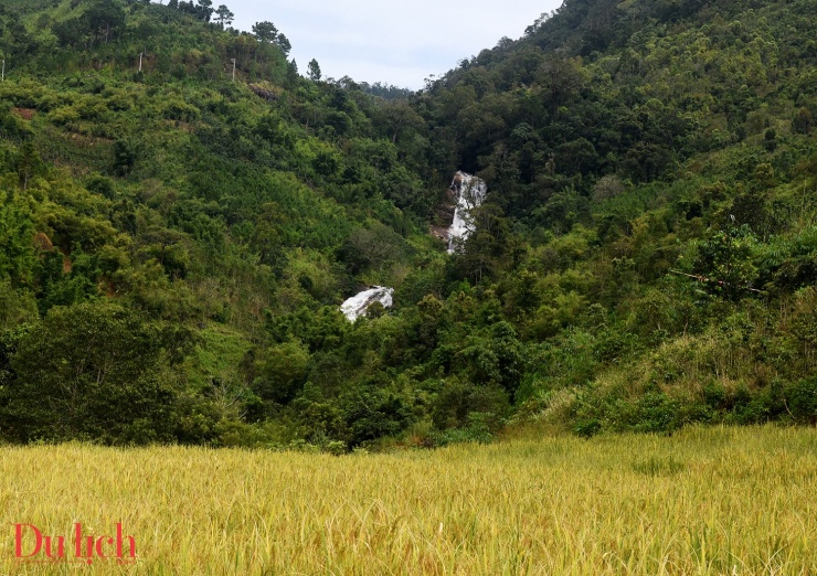 Khám phá thác Y Hai, biểu tượng hạnh phúc giữa đại ngàn Măng Ri - 3