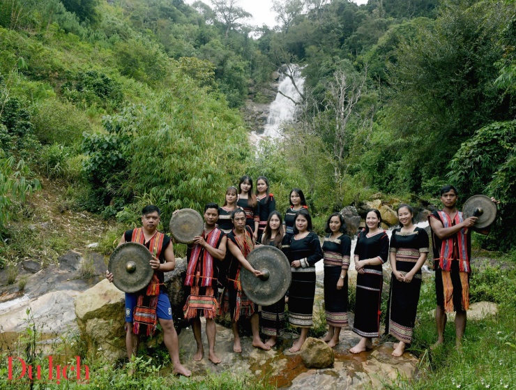 Khám phá thác Y Hai, biểu tượng hạnh phúc giữa đại ngàn Măng Ri - 4