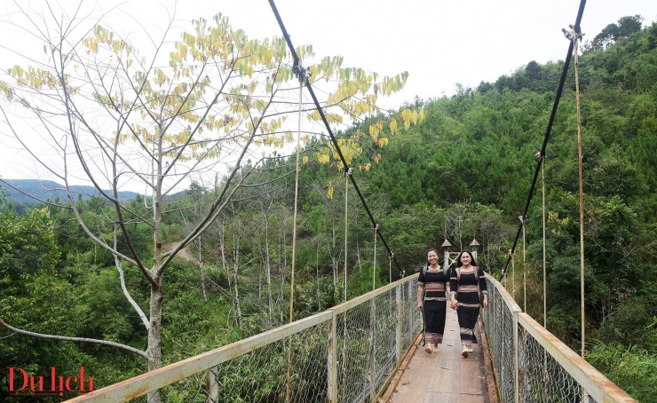 Khám phá thác Y Hai, biểu tượng hạnh phúc giữa đại ngàn Măng Ri - 5