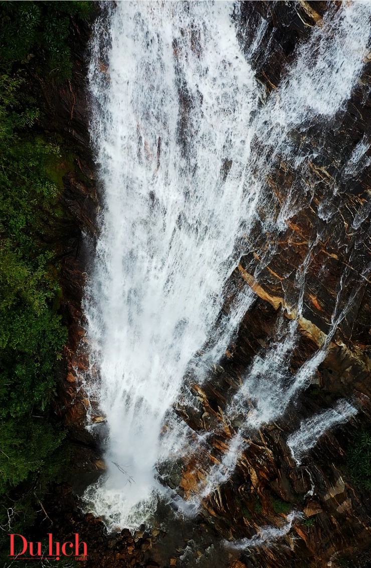Khám phá thác Y Hai, biểu tượng hạnh phúc giữa đại ngàn Măng Ri - 9