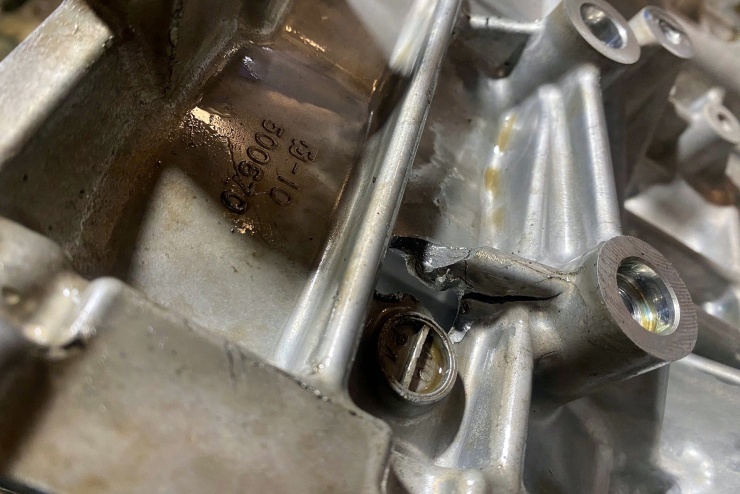 Gara chật cứng ô tô ngập nước chờ sửa, chủ xe sang Đức phải chi hàng trăm triệu - 10