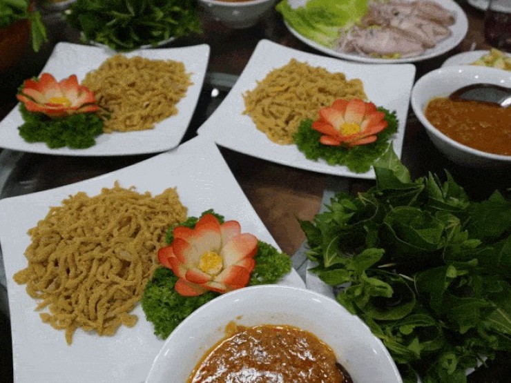 Đặc sản Thanh Hóa không phải ai cũng dám thử, khách sành ăn khen ngon hơn tôm