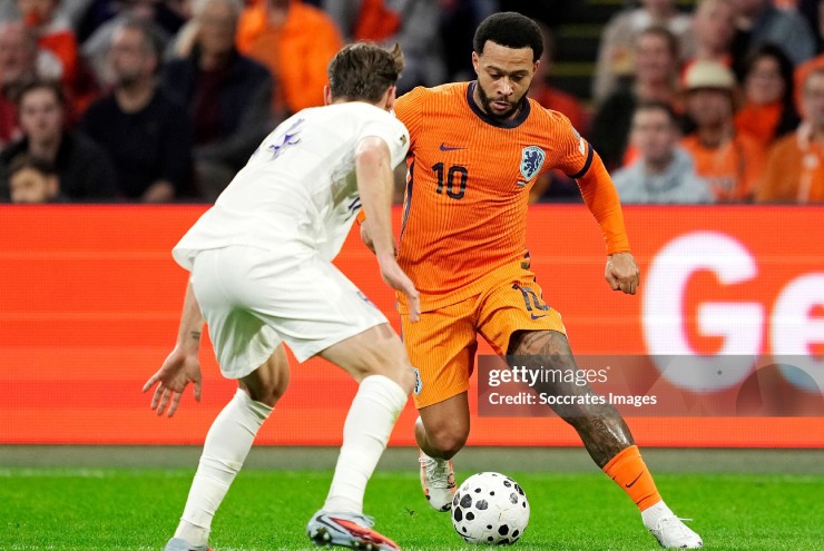 Depay đang chơi rất hay trong màu áo Hà Lan