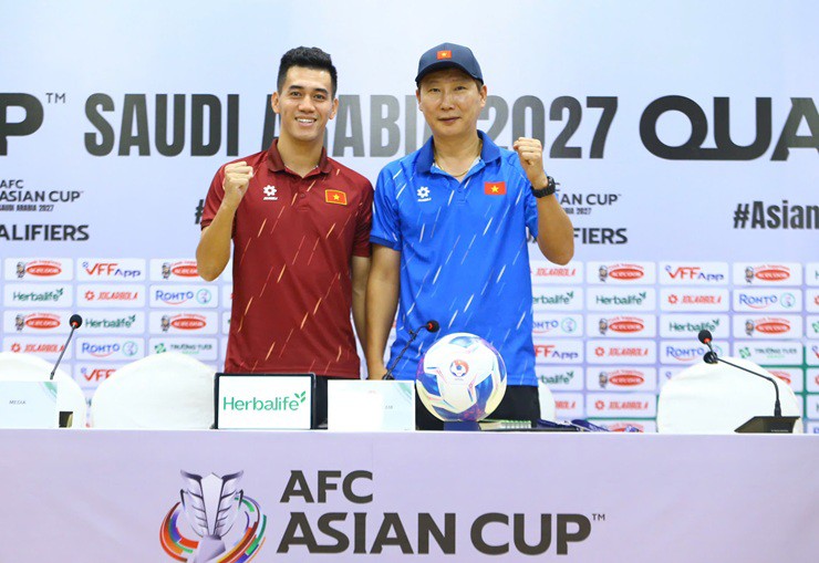 Họp báo ĐT Việt Nam - Nepal: Thầy Kim báo tin dữ về Bùi Tiến Dũng, muốn thắng đậm - 6