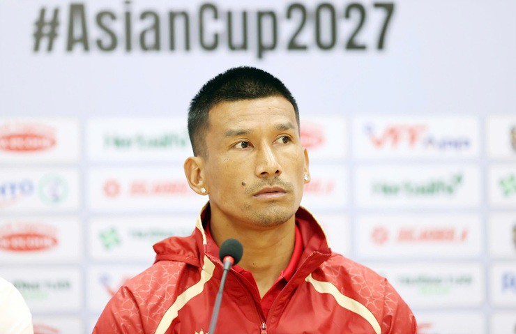 Họp báo ĐT Việt Nam - Nepal: Thầy Kim báo tin dữ về Bùi Tiến Dũng, muốn thắng đậm - 2
