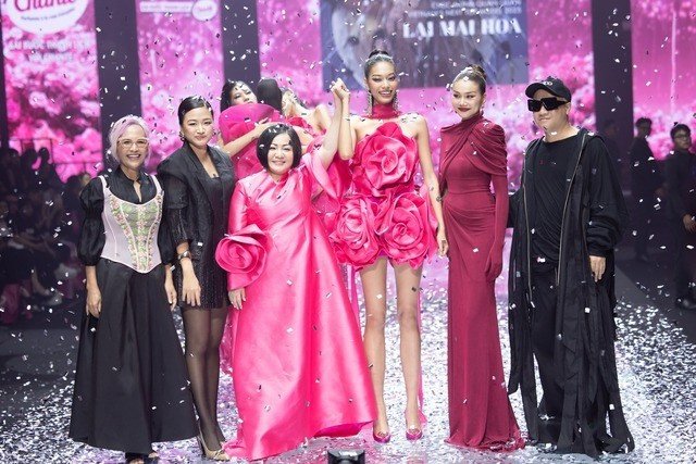 Cô gái cao 1,84 m thắng giải Vietnam's Next Top Model.