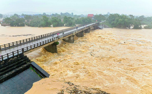 Thái Nguyên thiệt hại nặng nề nhất do lũ lụt sau bão số 11 - 1