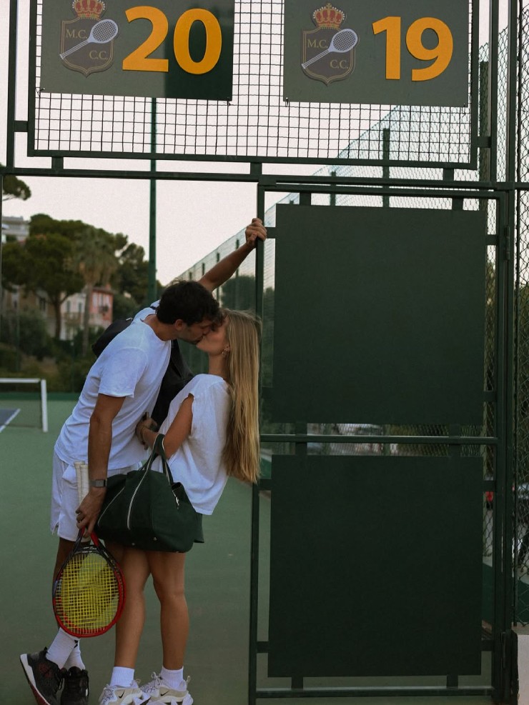 Mê mệt với vóc dáng nóng bỏng của bạn gái nhà vô địch Thượng Hải Masters - 3