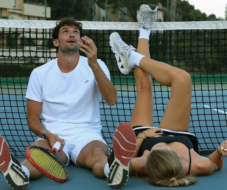 Mê mệt với vóc dáng nóng bỏng của bạn gái nhà vô địch Thượng Hải Masters - 4