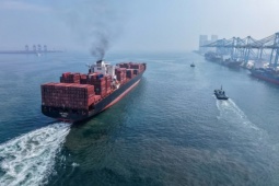 Kinh doanh - Cú xoay bất ngờ của ông Trump