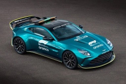 Đây là mẫu siêu xe Aston Martin phục vụ các giải đua F1
