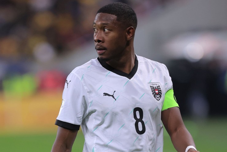 Đội trưởng Alaba của Áo mắc lỗi dẫn đến bàn thua trong trận đấu với Romania