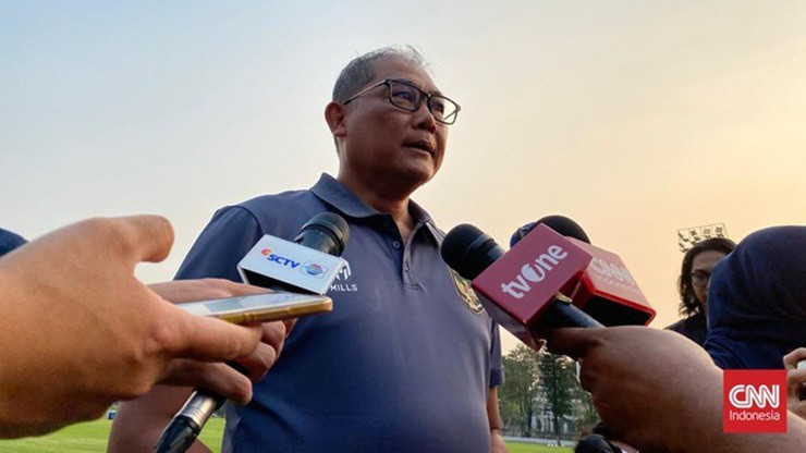 Sumardji xác nhận rằng tương lai của HLV Kluivert sẽ được quyết định trong cuộc họp Ban chấp hành (Exco) Liên đoàn Bóng đá Indonesia sắp tới