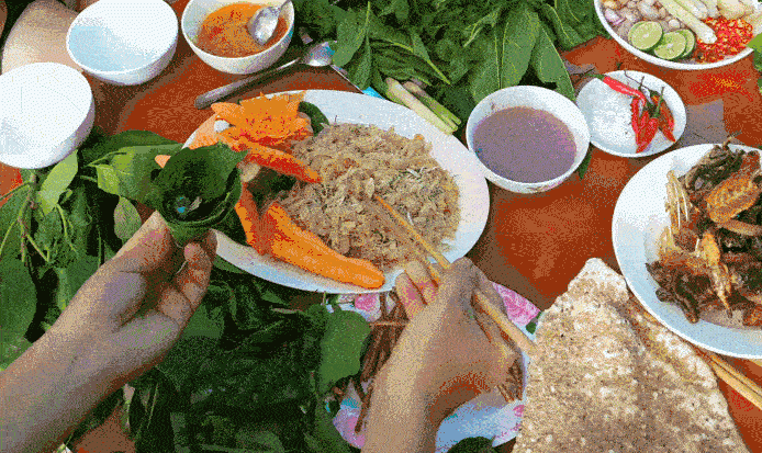 Đặc sản Thanh Hóa không phải ai cũng dám thử, khách sành ăn khen ngon hơn tôm - 10