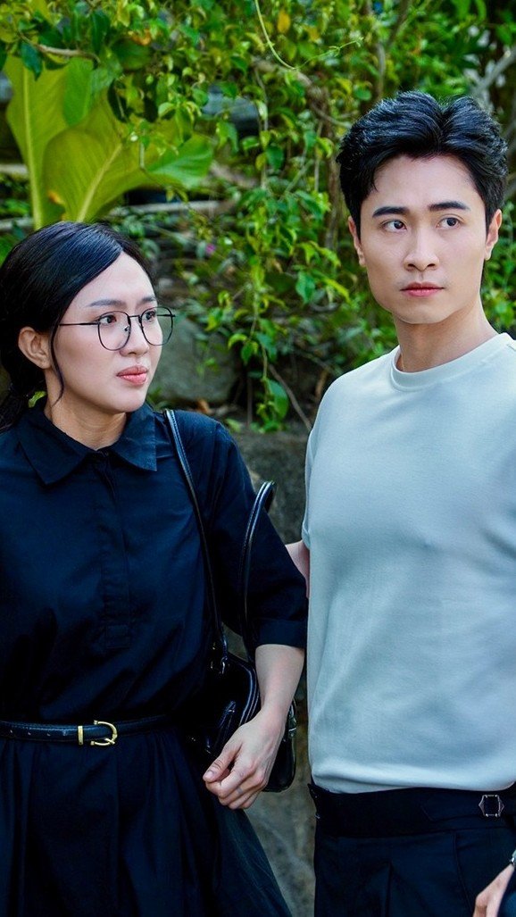 Làn sóng phim ngôn tình "tổng tài" nở rộ trên mạng.