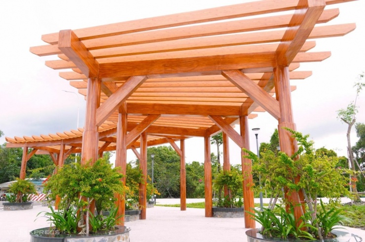 Hình dáng quảng trường có biểu tượng tôm Cà Mau - 6