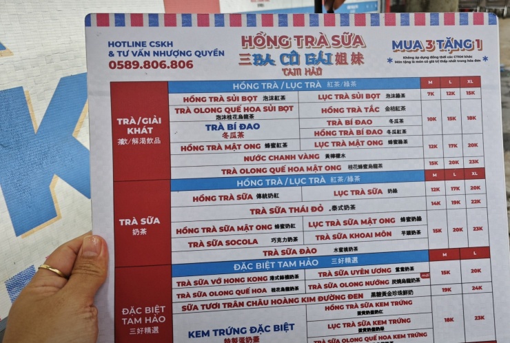 Thực đơn trà sữa trình bày chuyên nghiệp nhưng giá rẻ giật mình