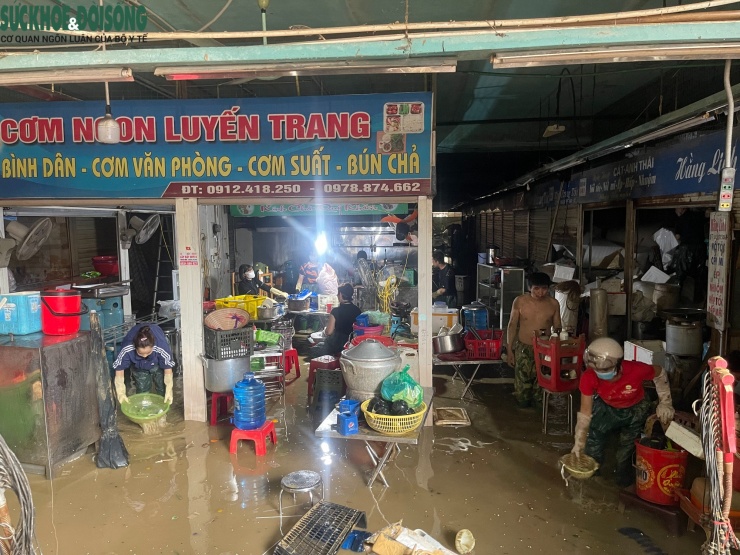 Thái Nguyên sau ngập lụt: Tiểu thương khóc ròng giữa bùn đất, thiệt hại hàng tỷ đồng - 3