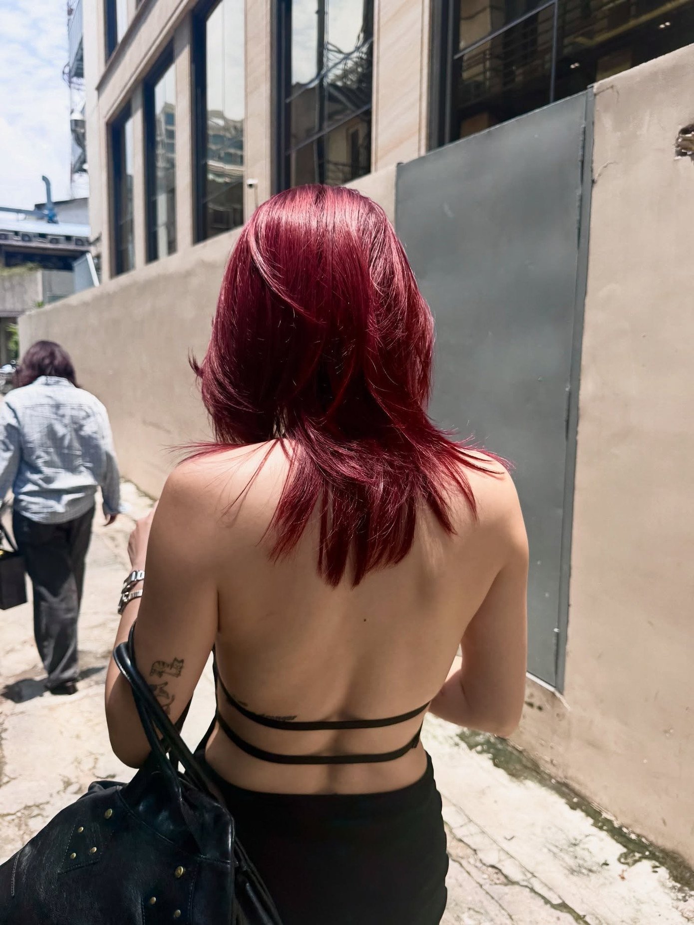 Bức hình được Tóc Tiên xếp đầu tiên, hút hơn 100K lượt "thả tim" trên Instagram, gần 190K lượt xem trên Threads, trở thành một trong những bài đăng viral nhất của nữ ca sĩ từ đầu năm đến nay.