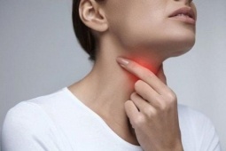 5 dấu hiệu phổ biến nhưng dễ bị bỏ qua của ung thư vòm họng