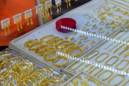 Kinh doanh - Giá vàng hôm nay, 14-10: Tiếp tục lao lên