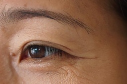 5 việc làm hàng ngày khiến nếp nhăn xuất hiện nhanh hơn