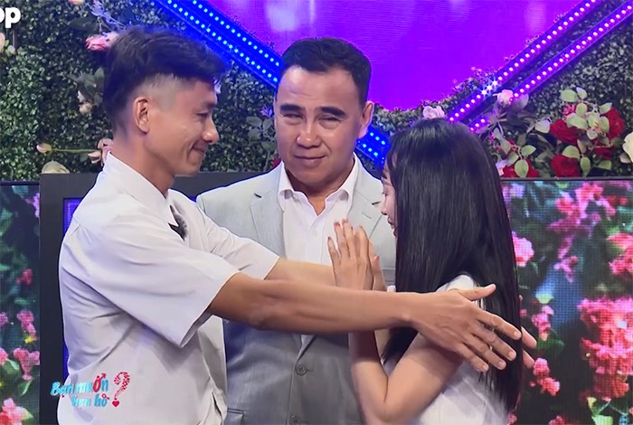 Nàng U40 từ chối hẹn hò vì bị cưỡng hôn trên sân khấu - 5