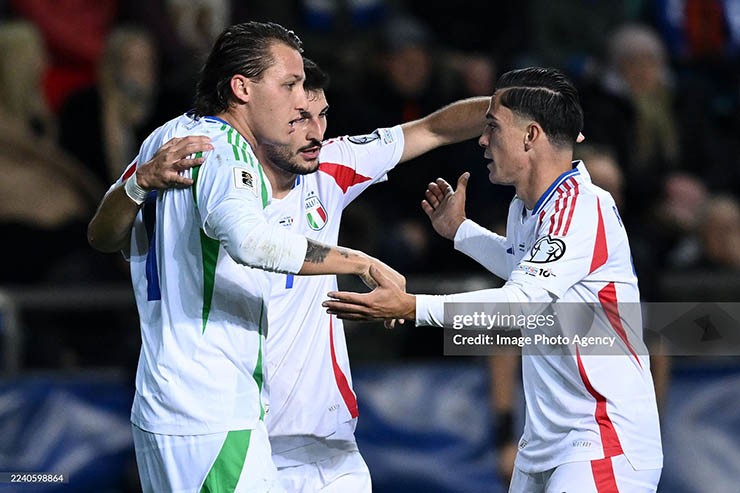 Italia khả năng cao phải đá play-off