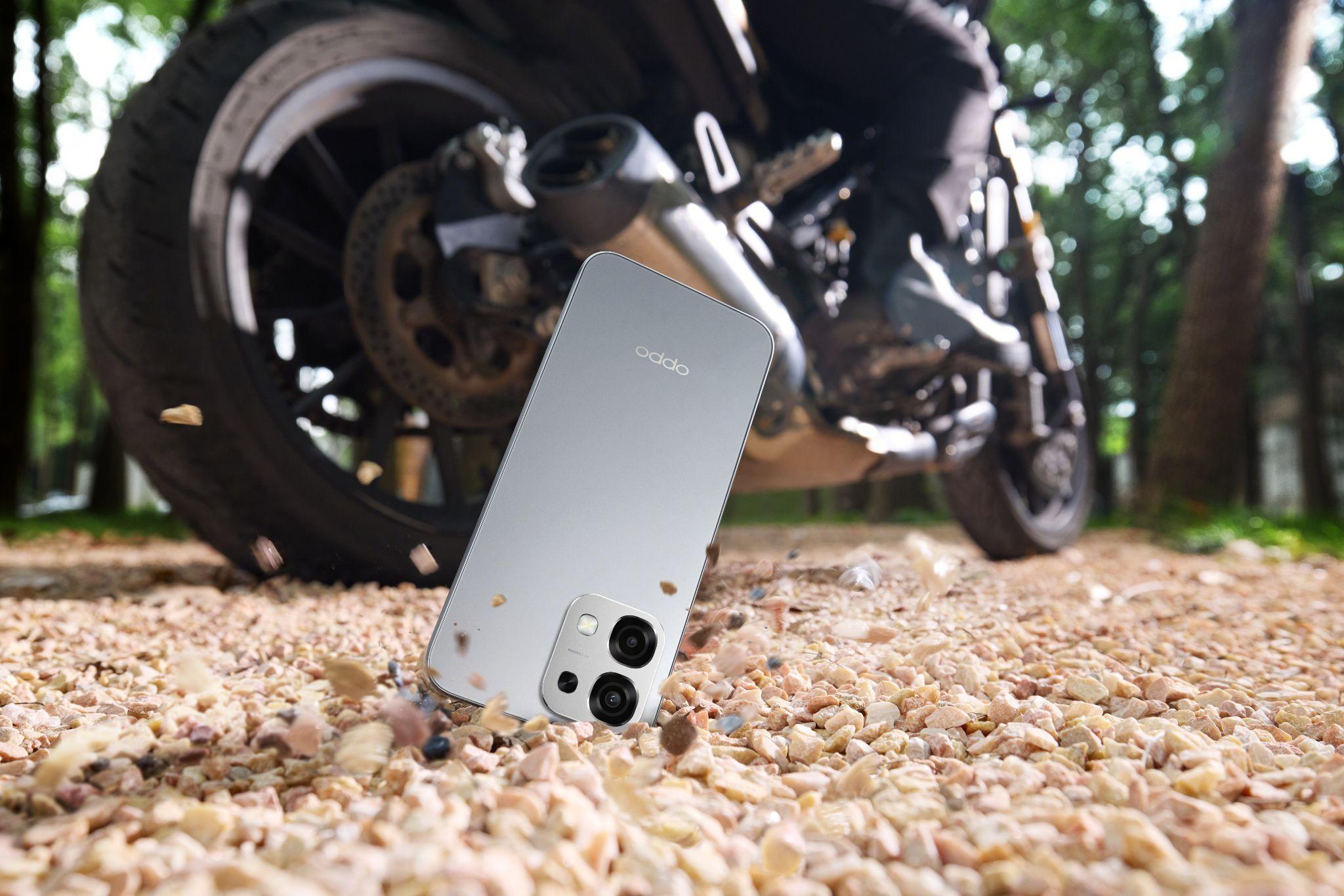 Đánh giá OPPO A6 Pro : Pin 7000mAh sống khỏe cả ngày, bền vô đối - 5