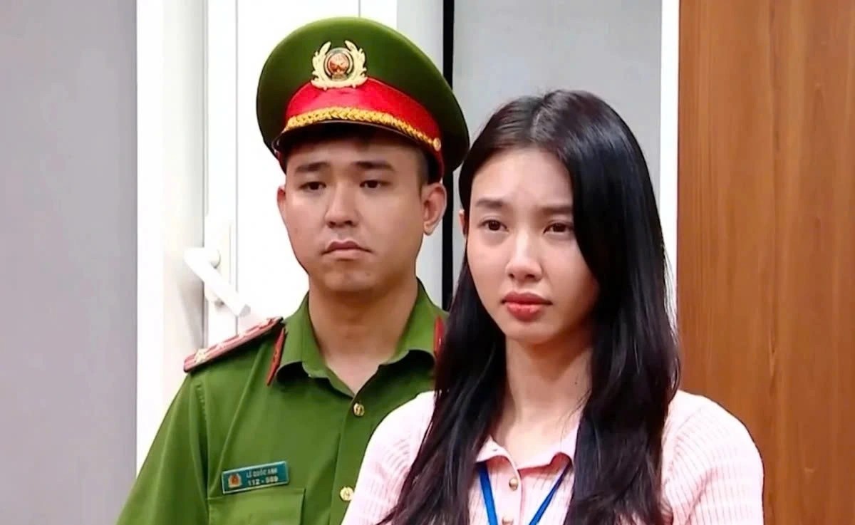 Hoa hậu Nguyễn Thúc Thuỳ Tiên vướng vòng lao lý