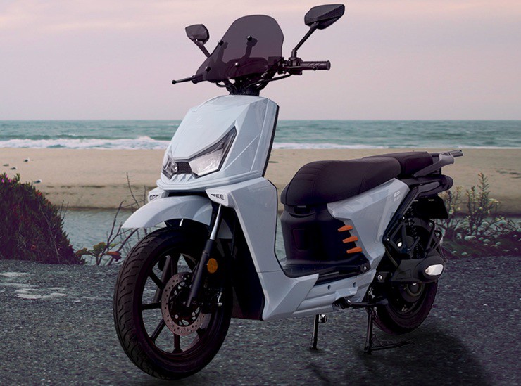 Xe điện mạnh tương đương SH125i, đi tới 140 km/h, giá chỉ ngang Vision - 1