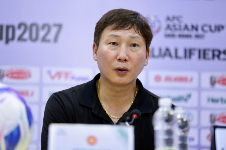 Họp báo ĐT Việt Nam - Nepal: HLV Kim Sang Sik tiếc vì không thắng đậm hơn - 1