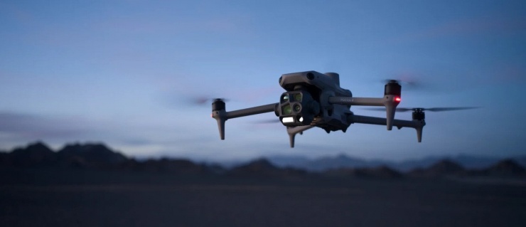 Hàng loạt máy bay không người lái lạ xuất hiện trong cuộc tập trận của NATO - 1