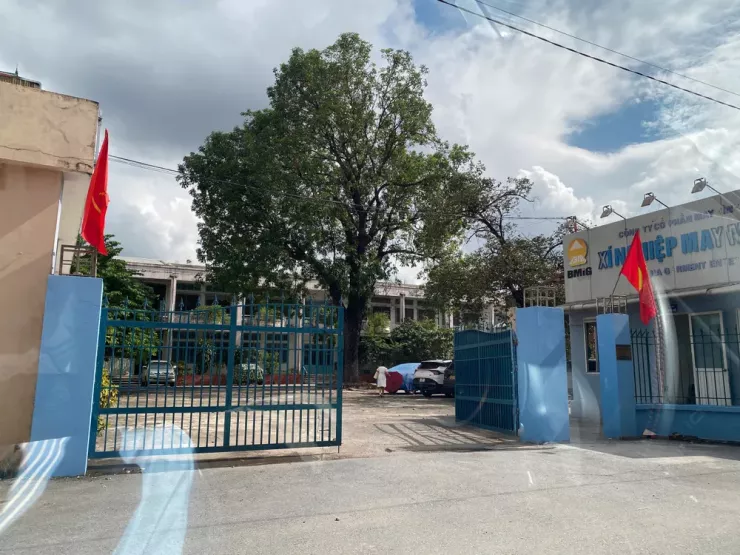 Khu vực trụ sở Công ty cổ phần Thực phẩm Hida tại thôn Dền, xã Hoài Đức. Ảnh: NGUYỄN HINH