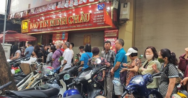 Giá vàng chiều 15/10: Tăng nóng từng giờ, tiệm ...