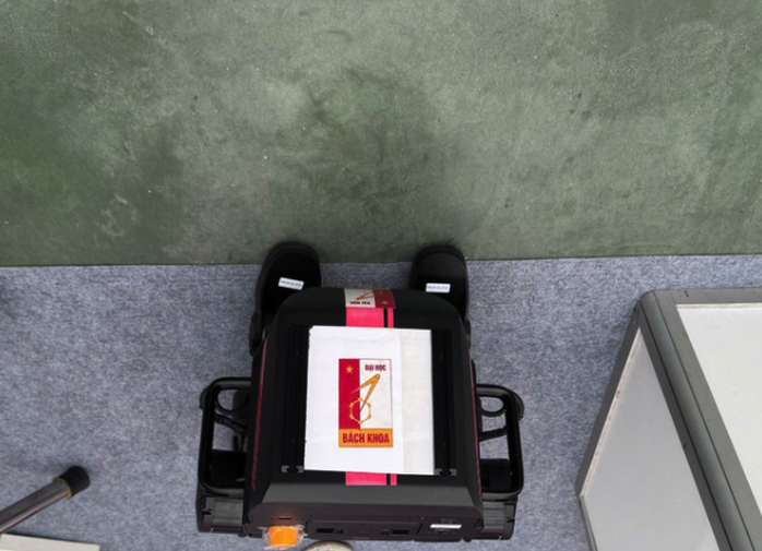 ĐH Bách khoa Hà Nội cho hay đã lập tức chỉ đạo, rà soát, yêu cầu các cá nhân và bộ phận liên quan nghiêm túc giải trình các ý kiến phản ánh.