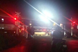 Tin tức trong ngày - Tàu hỏa tông trúng người đàn ông nằm trên đường ray