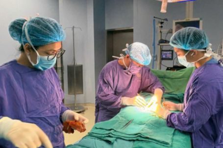 Người đàn ông cương dương suốt 10 ngày, vượt 1.000km ra Hà Nội cấp cứu