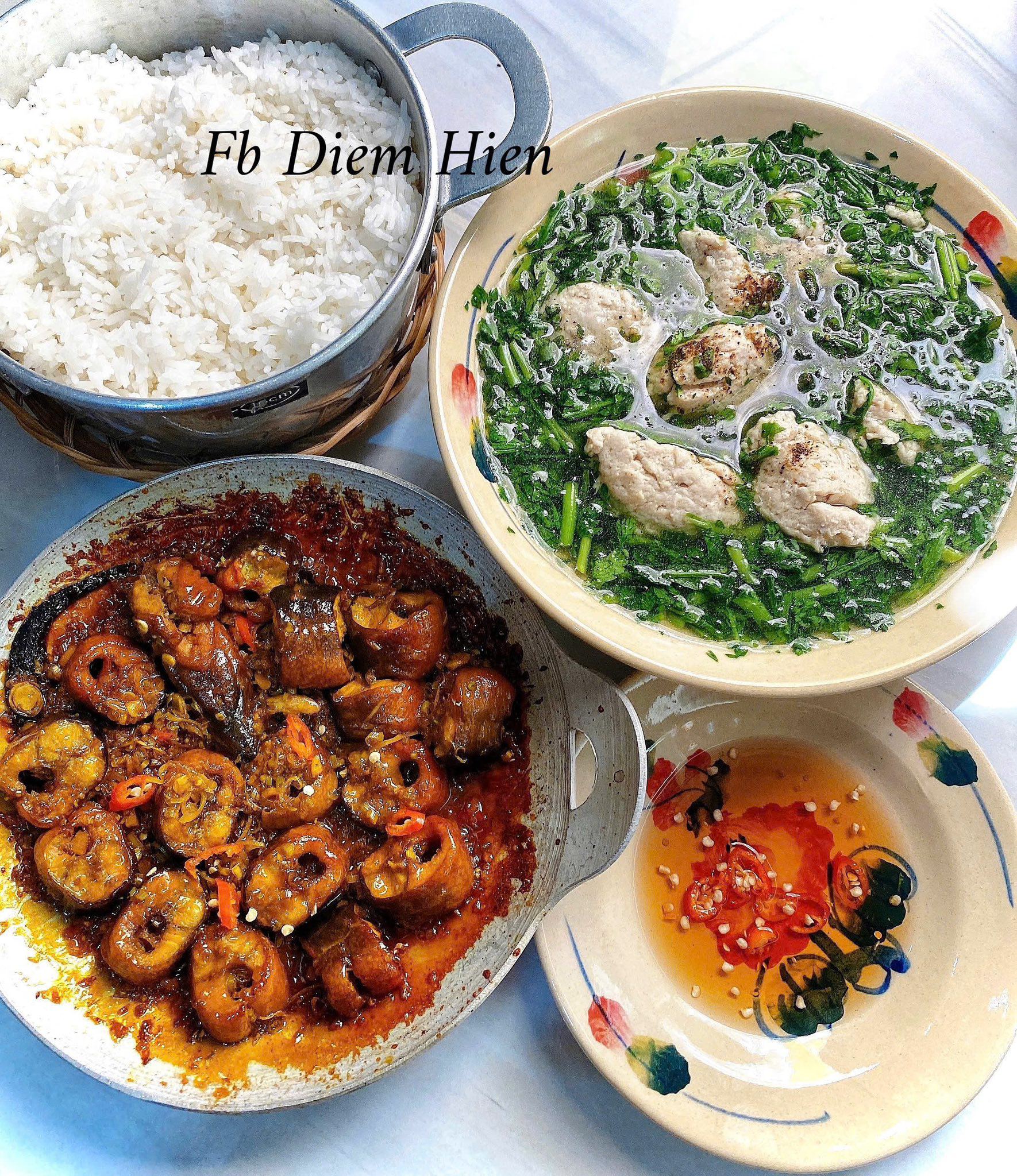Lươn kho sả - Canh tần ô chả cá