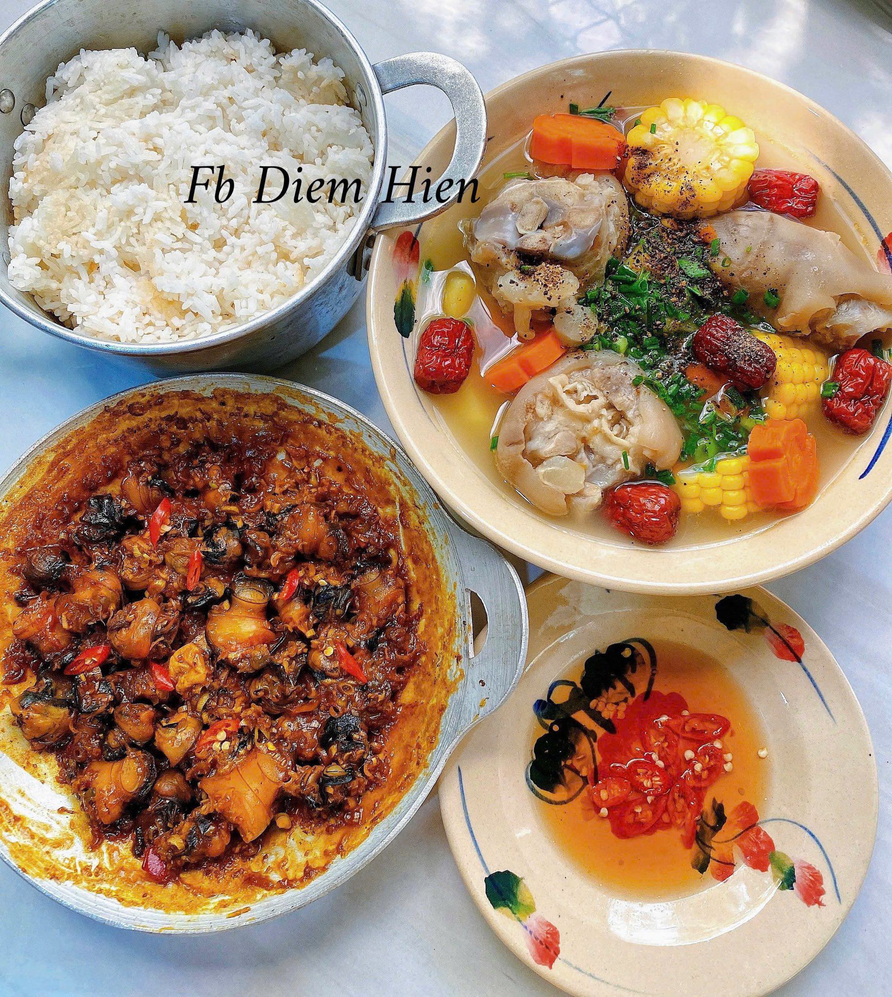 Ốc bươu kho sả - Canh giò heo hầm táo đỏ