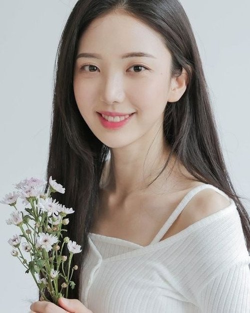 MC Oh Yoanna tự vẫn vì bị bắt nạt nơi công sở, hưởng dương 28 tuổi.