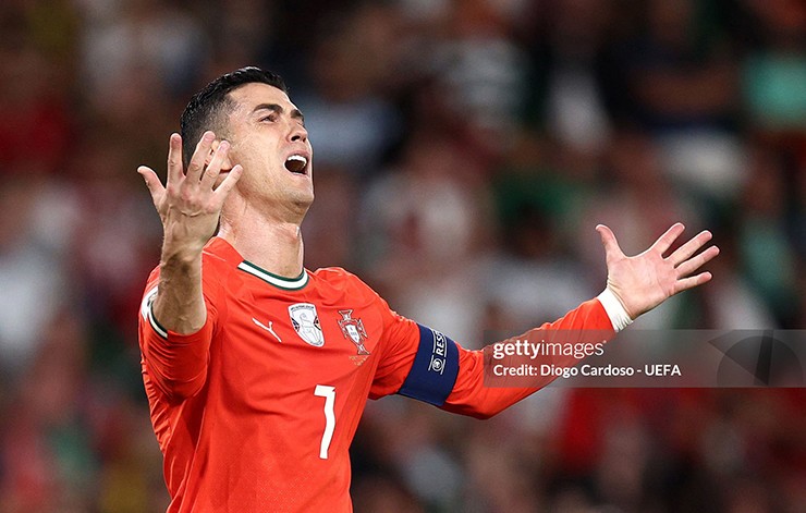Ronaldo bất lực khi Bồ Đào Nha bị Hungary cầm hòa