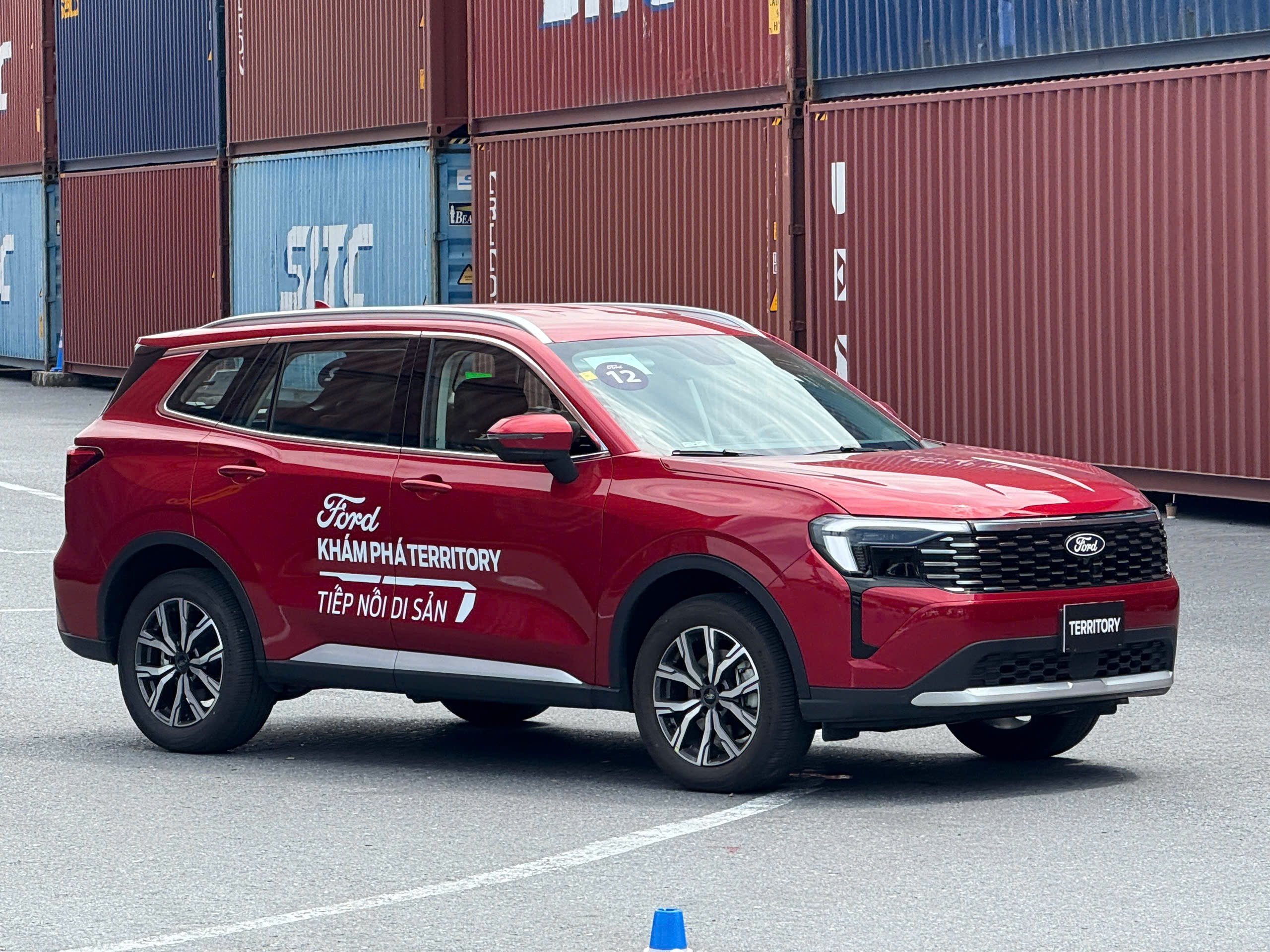 Đánh giá nhanh Ford Territory thế hệ mới có những ưu và nhược điểm gì? - 12