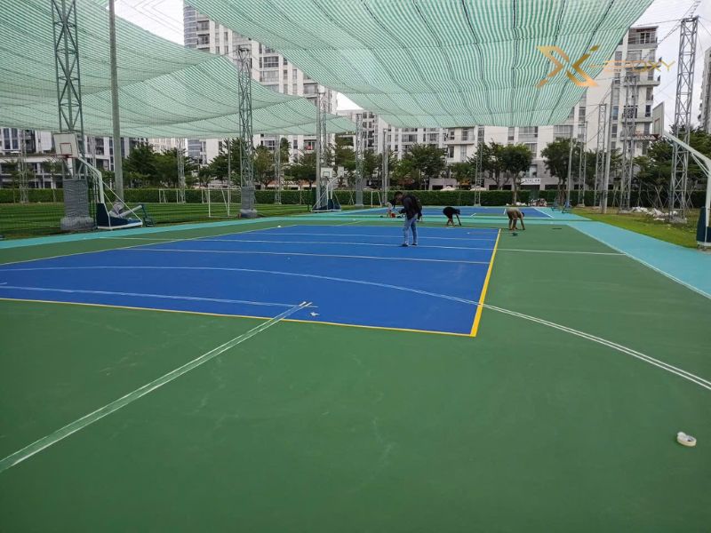 Đội ngũ X-Epoxy hoàn thiện sân cầu lông đạt chuẩn thi đấu