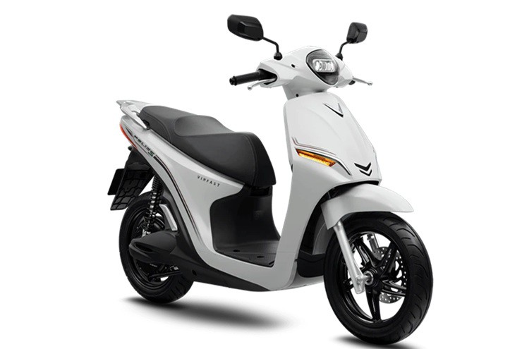 VinFast tăng trưởng 354%, vươn lên vị trí top 3 về doanh số xe máy tại Việt Nam - 1