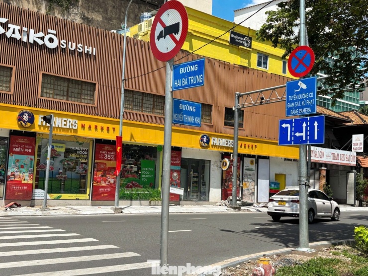 Cận cảnh camera AI &#39;bắt lỗi&#39; chuẩn từng centimet tại TPHCM - 10