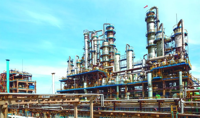 Thời gian qua nhiều nhà máy lọc dầu ở sâu lãnh thổ Nga đã bị tấn công. Ảnh: Nguồn mở