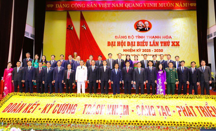 Đoàn đại biểu chính thức của tỉnh Thanh Hóa đi dự Đại hội đại biểu toàn quốc lần thứ XIV của Đảng