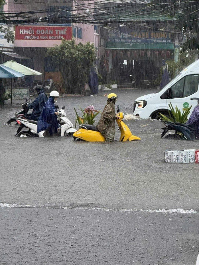 Khu vực đường Trần Phú đoạn qua Vĩnh Nguyên (cũ) nay thuộc phường Nha Trang